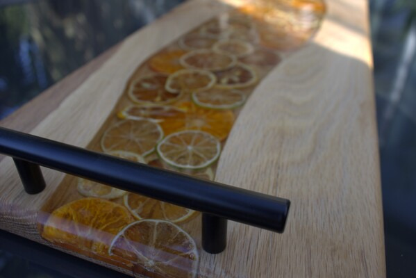 Deuxième image pour Plateau apéritif bois et résine