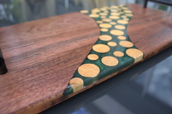 Deuxième image pour Plateau apéritif bois et résine