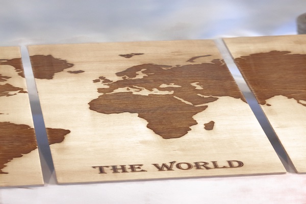 Deuxième image pour Triptyque carte du monde